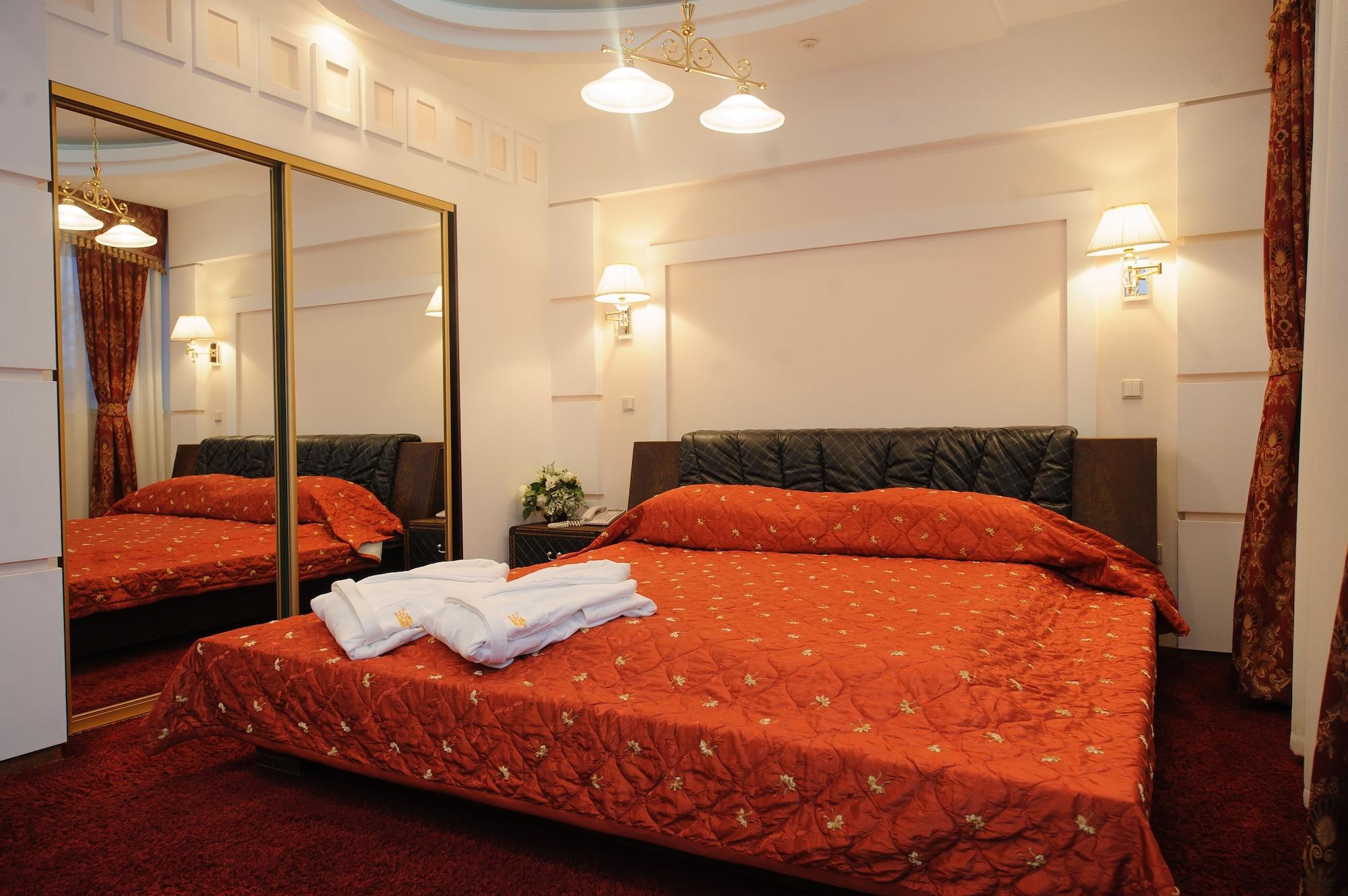 Hotel Royal Park Chişinau Exteriör bild