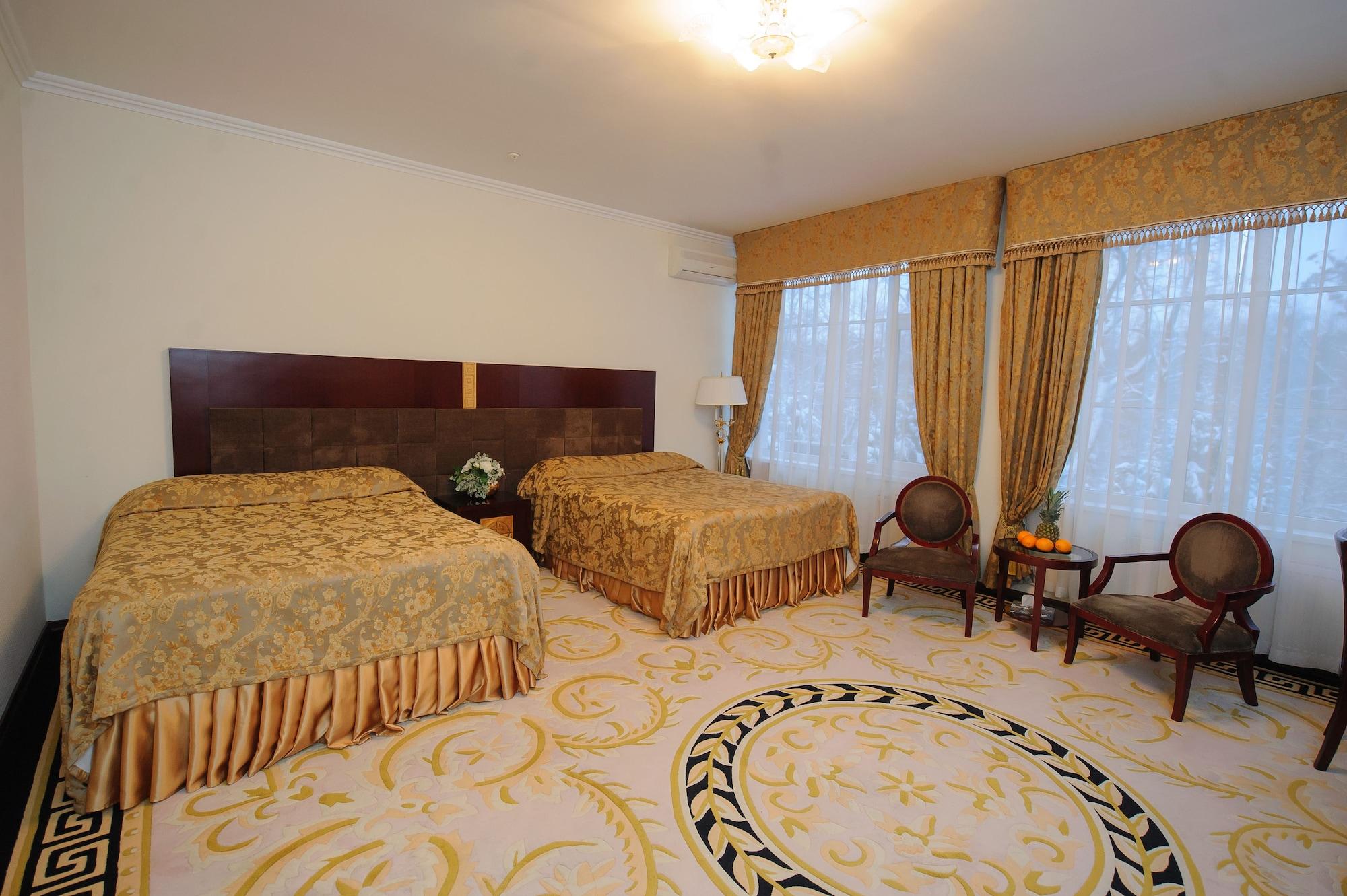 Hotel Royal Park Chişinau Exteriör bild